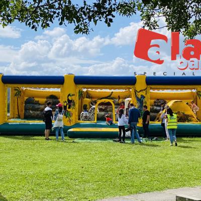 Centro De Obstáculos Selva Insuflável Alain Baloes
