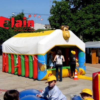 Piscina de bolas e Castelo Macaco - Alain Balões Special Events