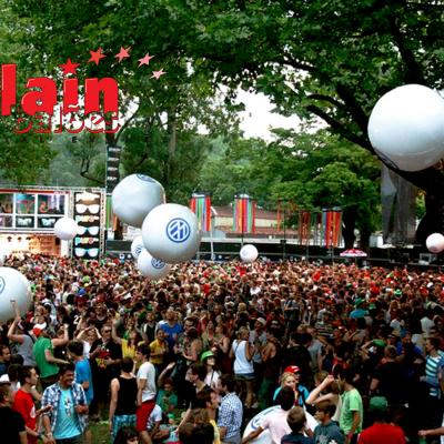 Crowd_inflatable_balls_Portugal_Balloons_event_Alain_Balões_Special_Events