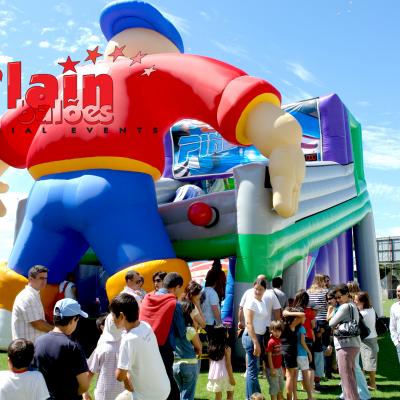 Giant_obstacle_slide_Alain_Balões_Special_Events_inflatable