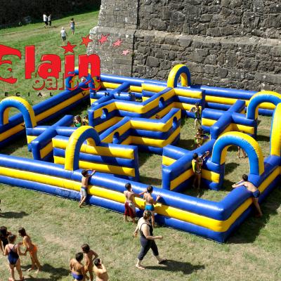 Labirinte “Zona de Combate Aquático” - Alain Balões